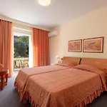 Hotel Crithoni's Paradise