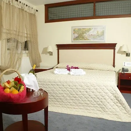 Crithoni's Paradise 알린다