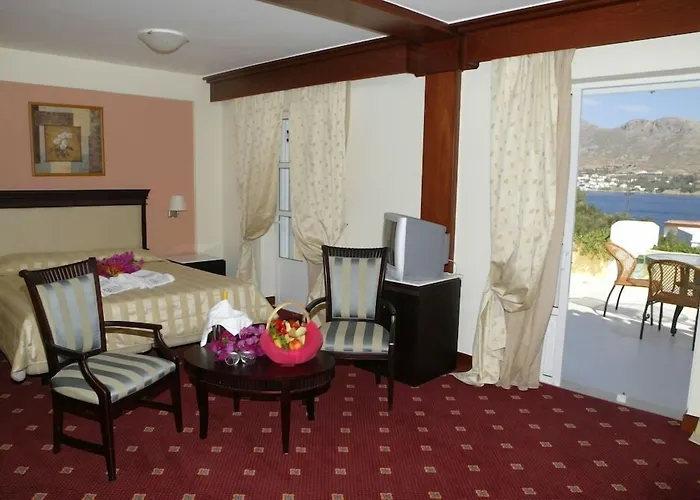 Hotel Crithoni's Paradise 4*