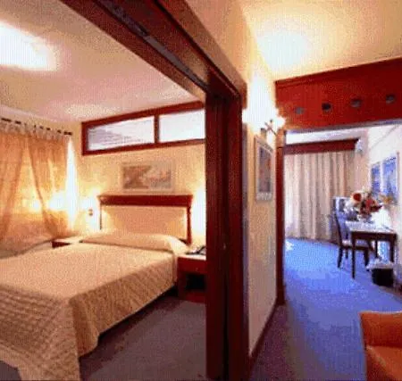 Hotel Crithoni's Paradise 4*