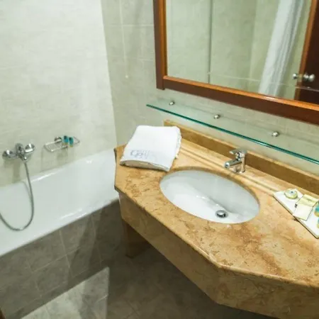 Hotel Crithoni's Paradise 4*