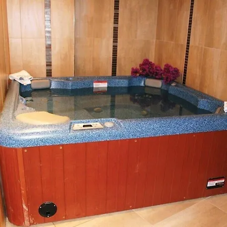 κριθώνι Paradise Ξενοδοχείο 4*