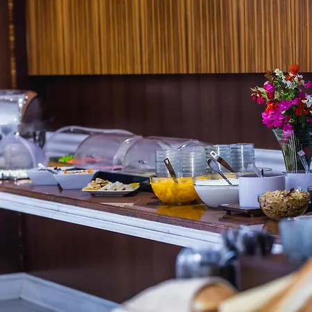 Crithoni's Paradise 4* أليندا