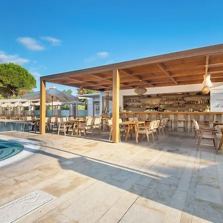 Hotel Crithoni's Paradise