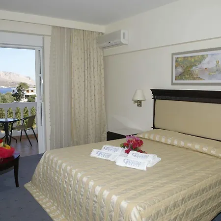 Crithoni's Paradise Hotel