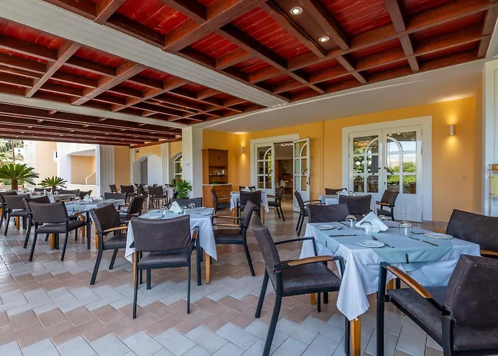 Crithoni's Paradise Отель