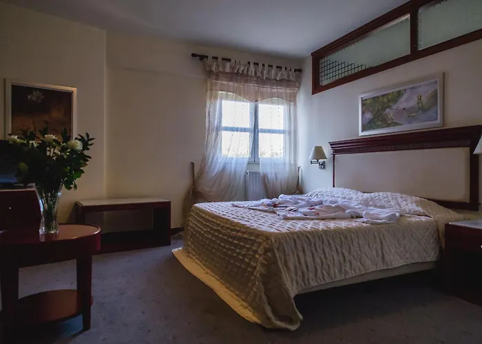 Crithoni's Paradise Otel